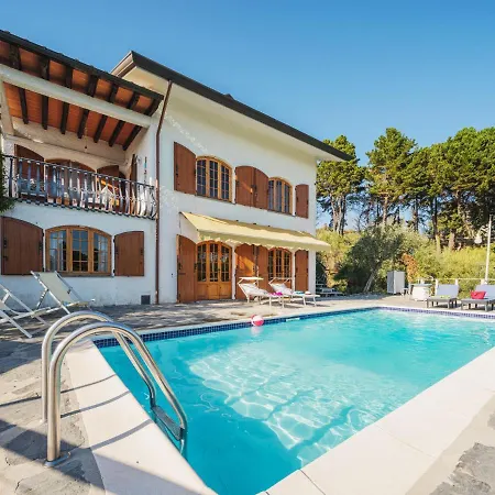 Mistral By Interhome *