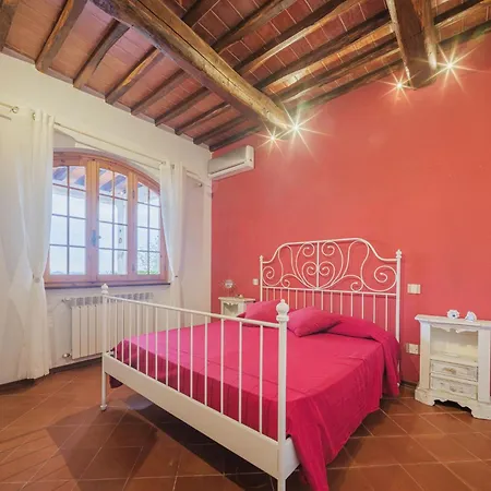 Mistral By Interhome Corsanico-Bargecchia